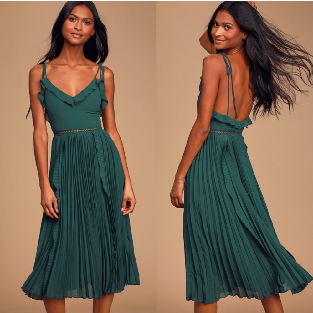 Lulus Never a Dull Moment Tie-Strap Pleated Midi Dress V-Neckline, Emerald Green